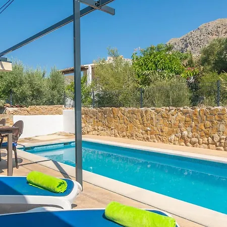 Clavell Holiday home Arta